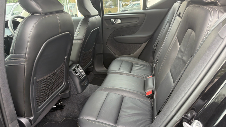 Volvo Xc40 1.5 T5 Recharge PHEV Inscription Pro 5dr Auto Estate